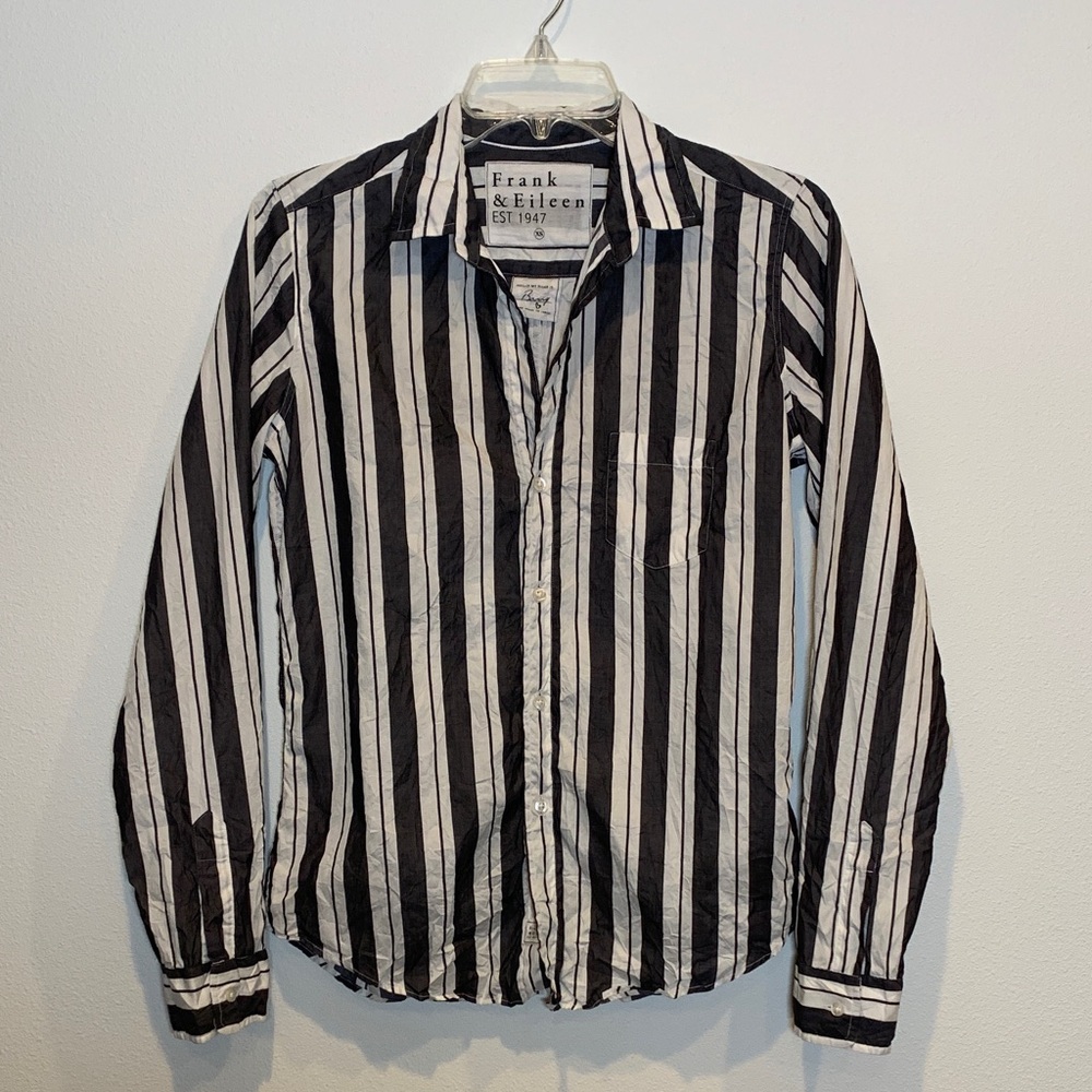 Frank & Eileen Barry Signature Crinkle Stripe Button Up Shirt
